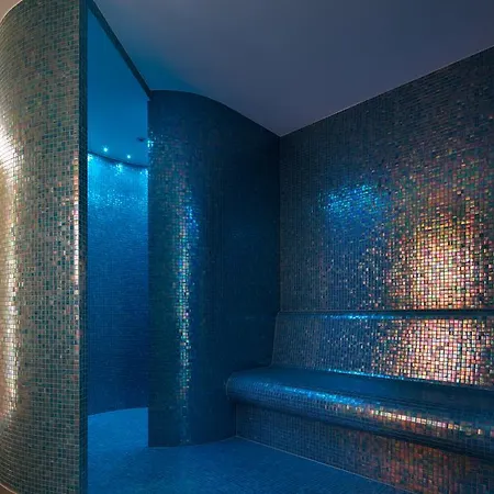 Alpine Chesa Al Parc *