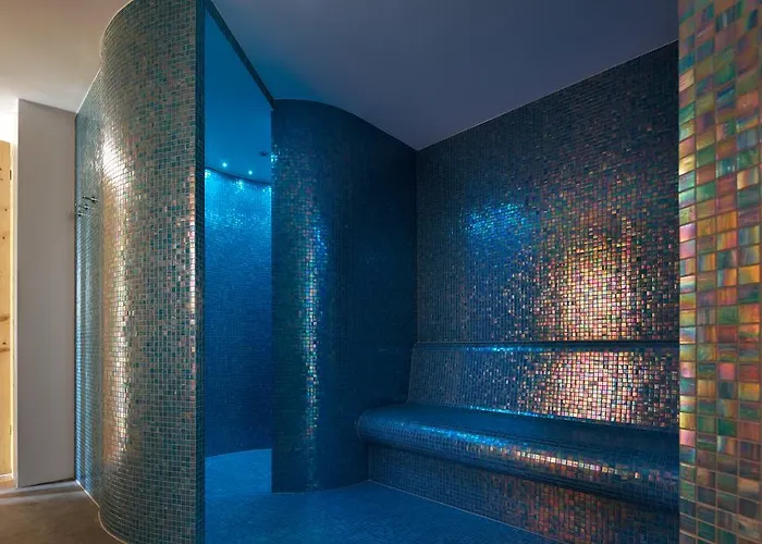 Alpine Chesa Al Parc *