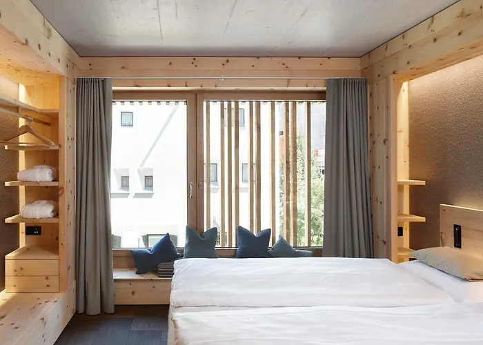 Alpine Chesa Al Parc *