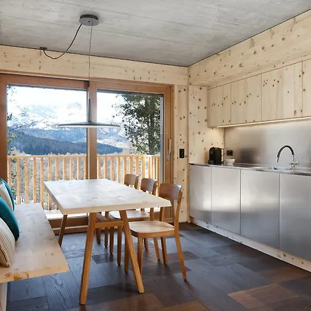 Alpine Chesa Al Parc Lägenhet