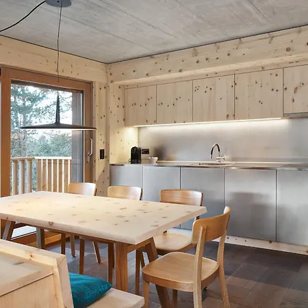 Daire Alpine Chesa Al Parc