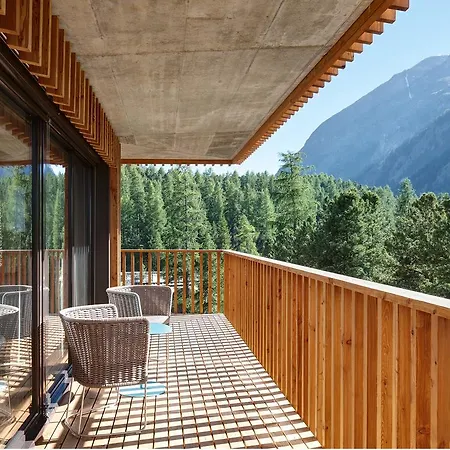 Daire Alpine Chesa Al Parc Pontresina